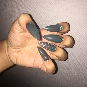 15 pc. Press on nails